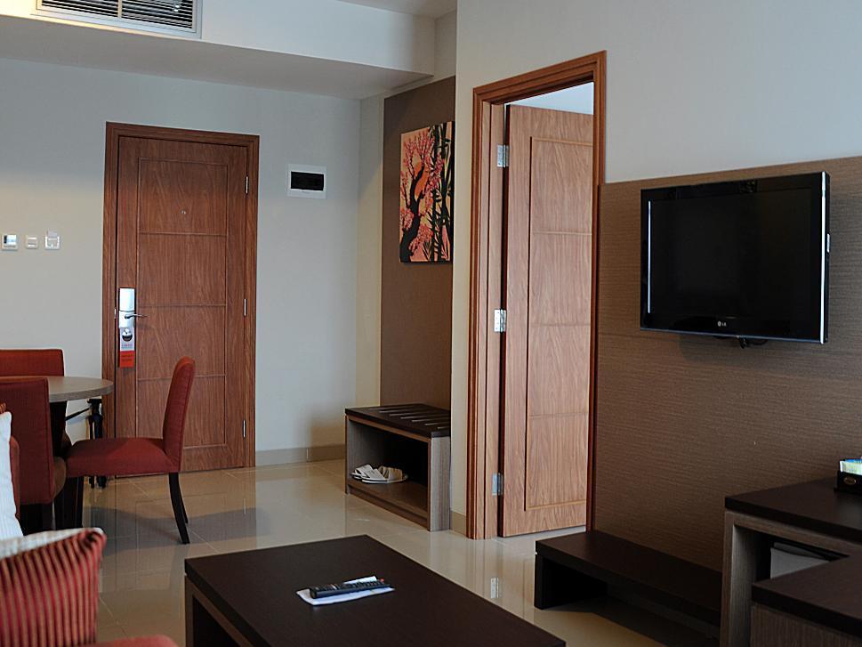 Lorin New Kuta Hotel Pecatu Екстериор снимка