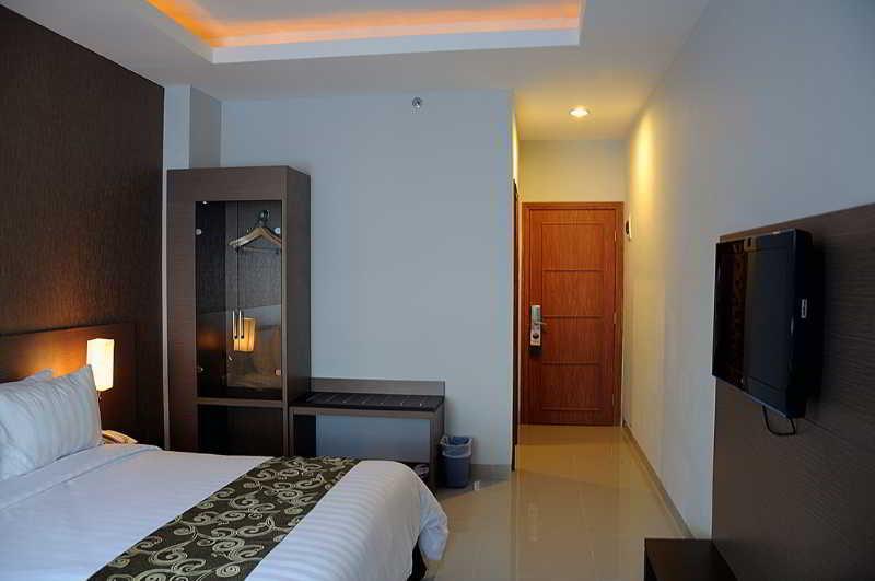 Lorin New Kuta Hotel Pecatu Екстериор снимка