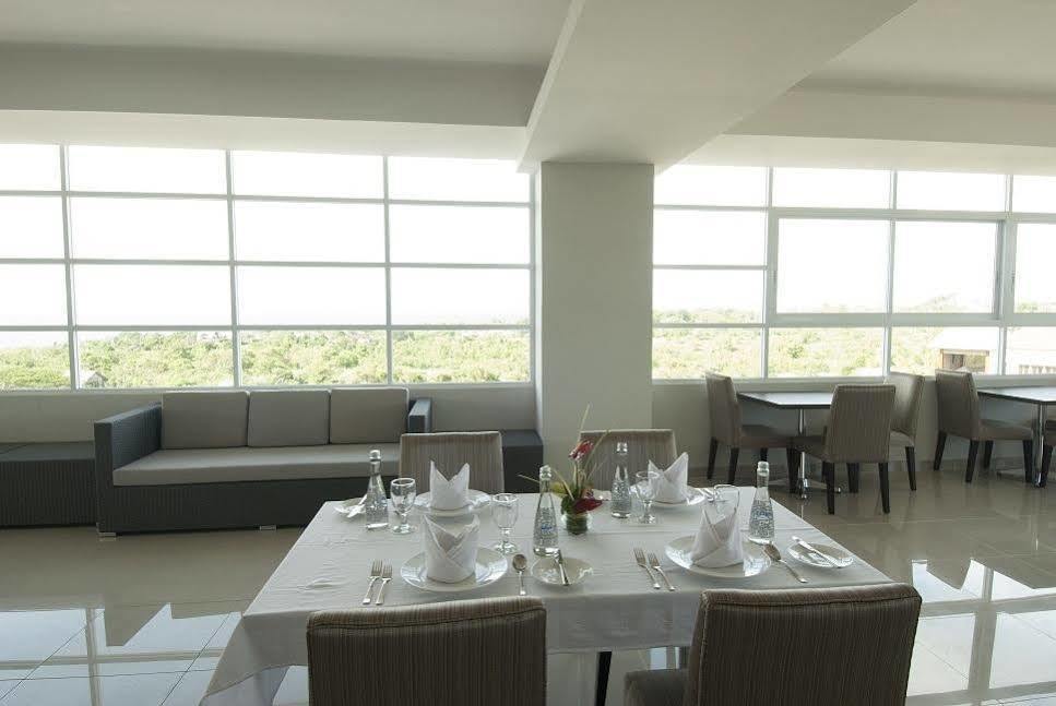 Lorin New Kuta Hotel Pecatu Екстериор снимка